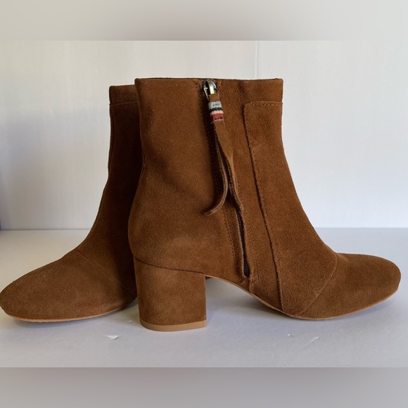 EUC Toms Women’s Evie Zippered Ankle Boots. - Picture 1 of 8